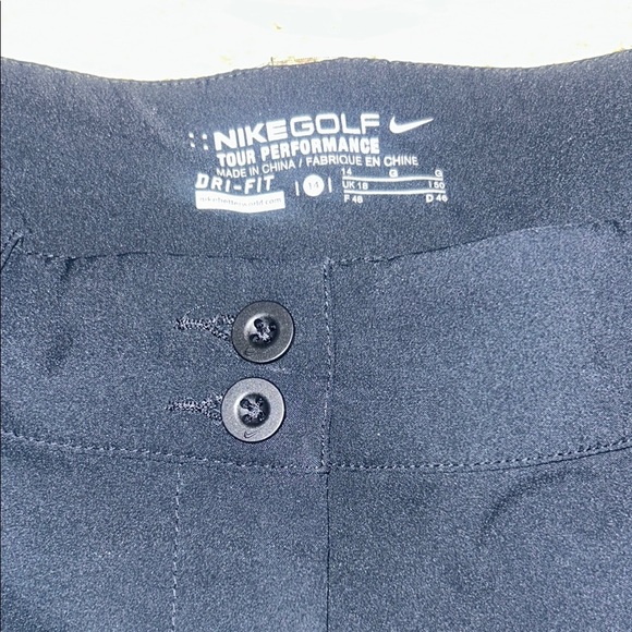 Nike Golf shorts - Picture 5 of 6
